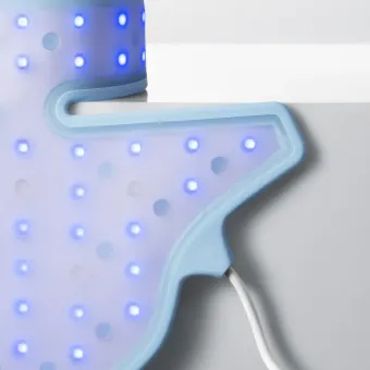 TRUDERMAL Glow LED Neck and Decolletage Mask maska LED na szyję i dekolt